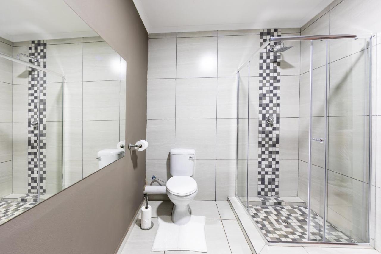 Royal Tree Guest House Potchefstroom Ngoại thất bức ảnh